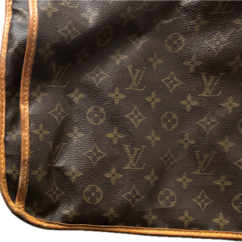 Brown Louis Vuitton Luggage Travel Bag with Monogram Pattern